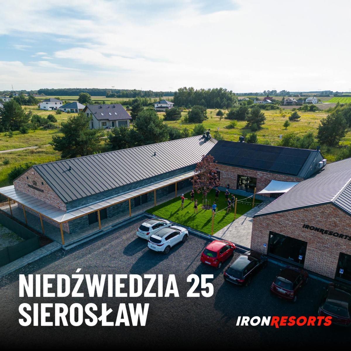 Ironresorts Sierosław Buitenkant foto